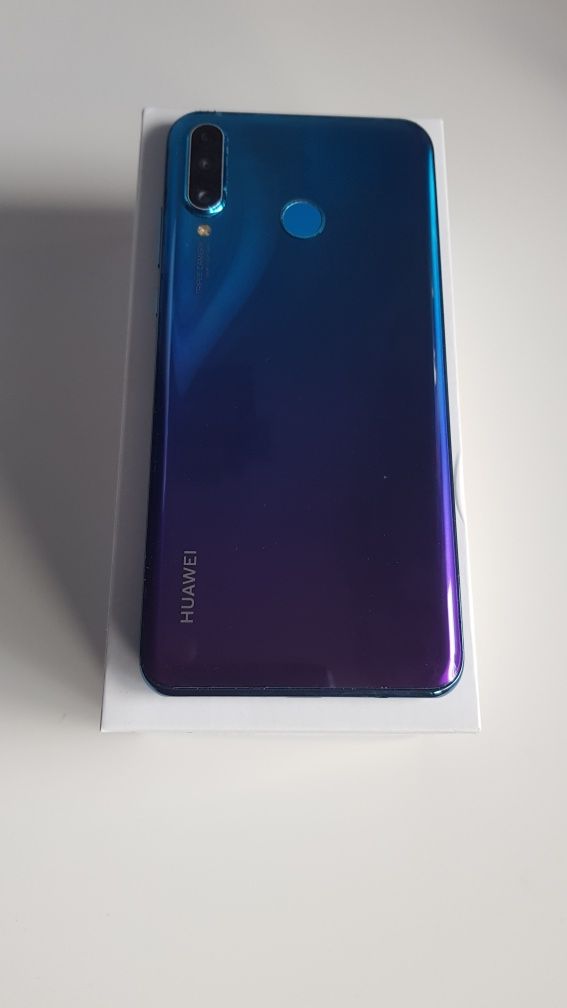 Huawei P30 lite 4GB/128GB dual sim с подарък