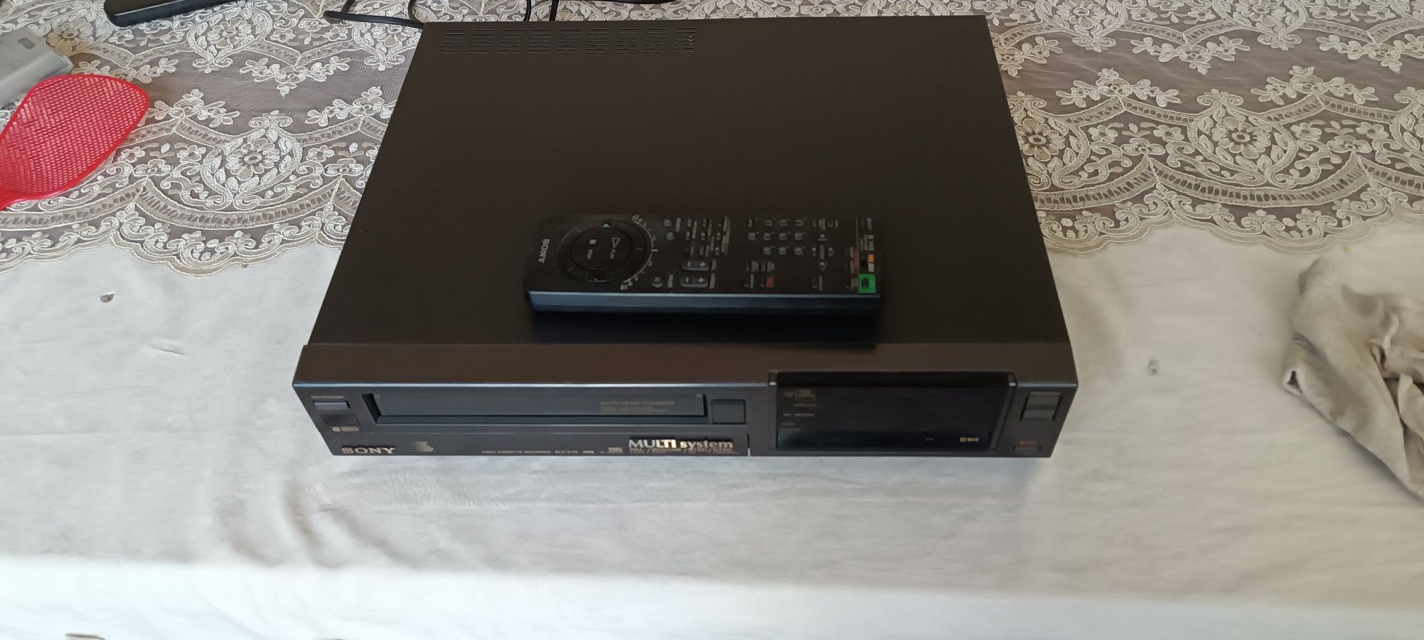 Видеомагнитофон Sony SLV-X75