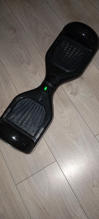 Vând hoverboard in stare bună