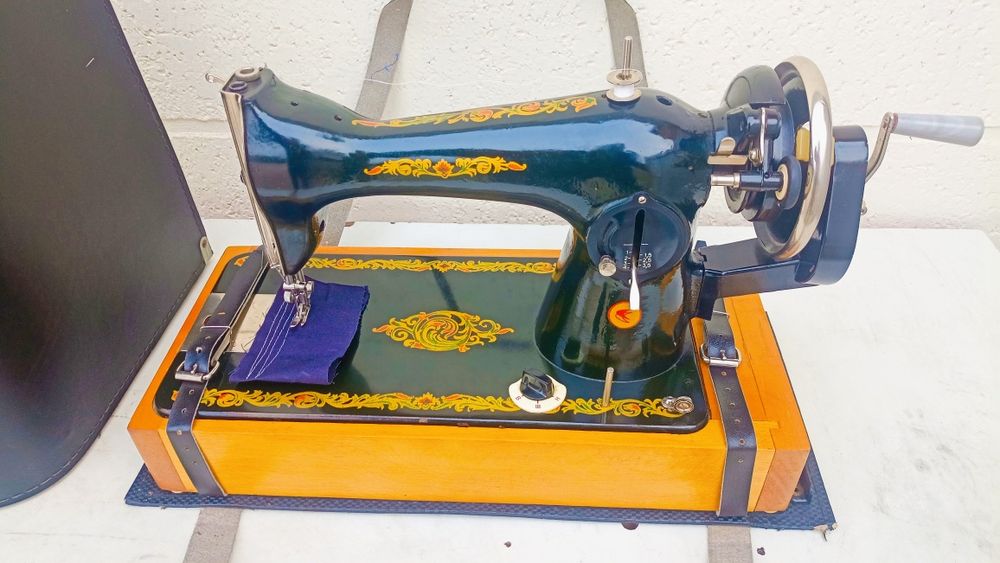 Доставкой новая швейная машинка Подольск шьет идеально