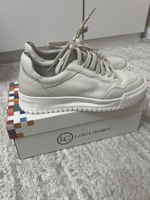 Кроссовки женские кожаные