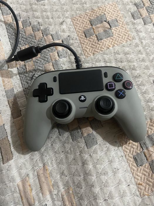 PS4 Джойстик Nacon