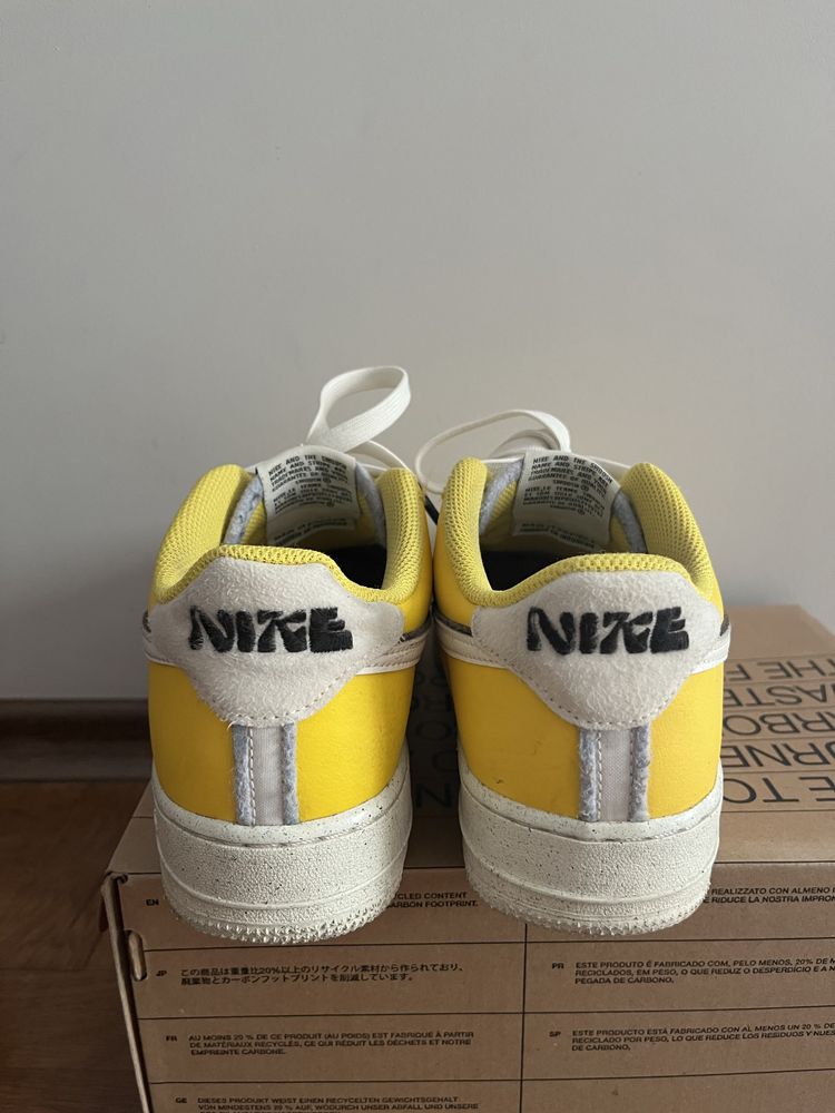 Nike Air Force 1