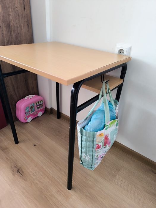 Малко ученическо бюро