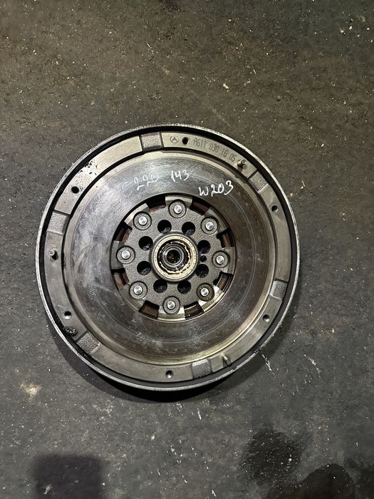 Маховик за Mercedes W203 / W210 / W638 2.2cdi