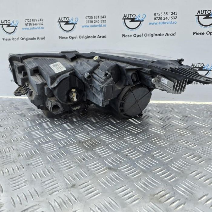 Far dreapta full led Opel Crossland X