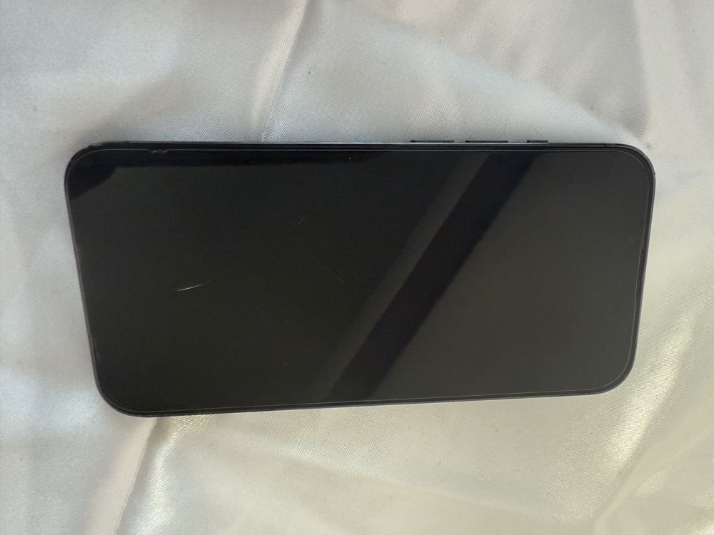 iPhone 13 pro заключен