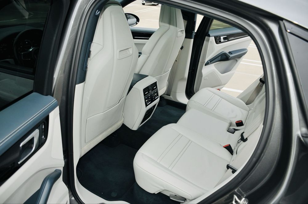Porsche Cayenne Coupe E-Hybrid