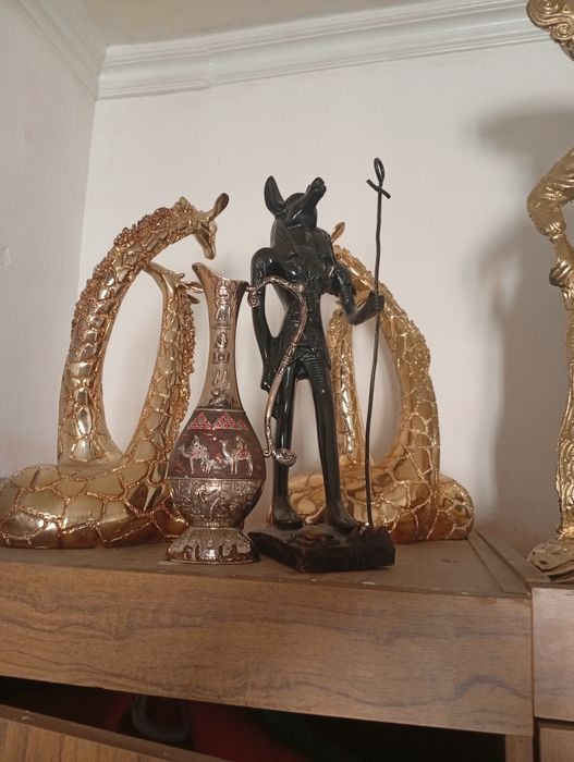 Сувинир дом офес безнес салони можно ентер ер красива  багата