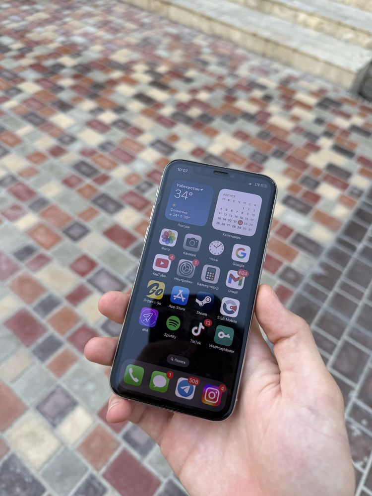 Iphone 11 pro 300$ ga sotiladi