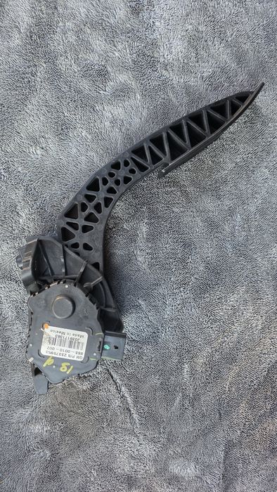 Malibu 2 gaz pedal GM original новый!