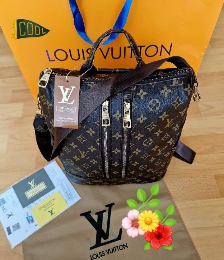 Set rucsac Louis Vuitton tip geanta+portofel,fermoare metalice etich