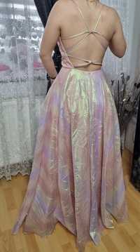 Rochie lunga, roz cu reflexii de auriu