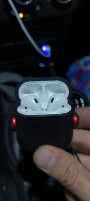 Продам наушники apple