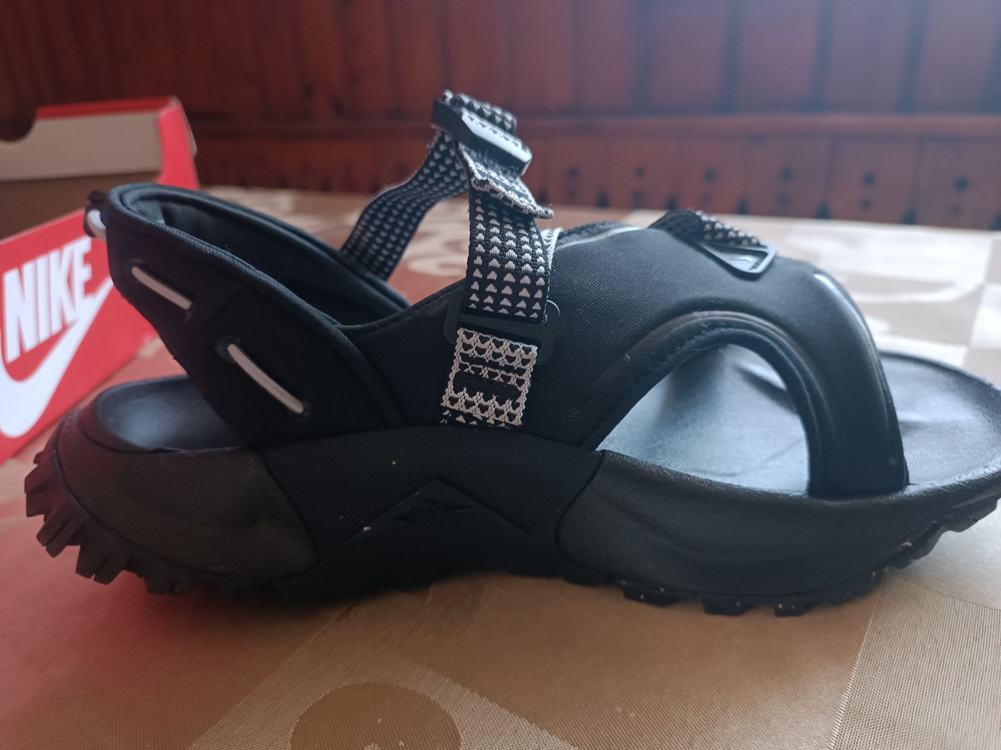 Nike сандали оригинални 38,5 номер.