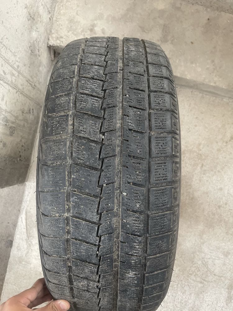 Продаются зимние резины Freeze S1 в отличном состоянии