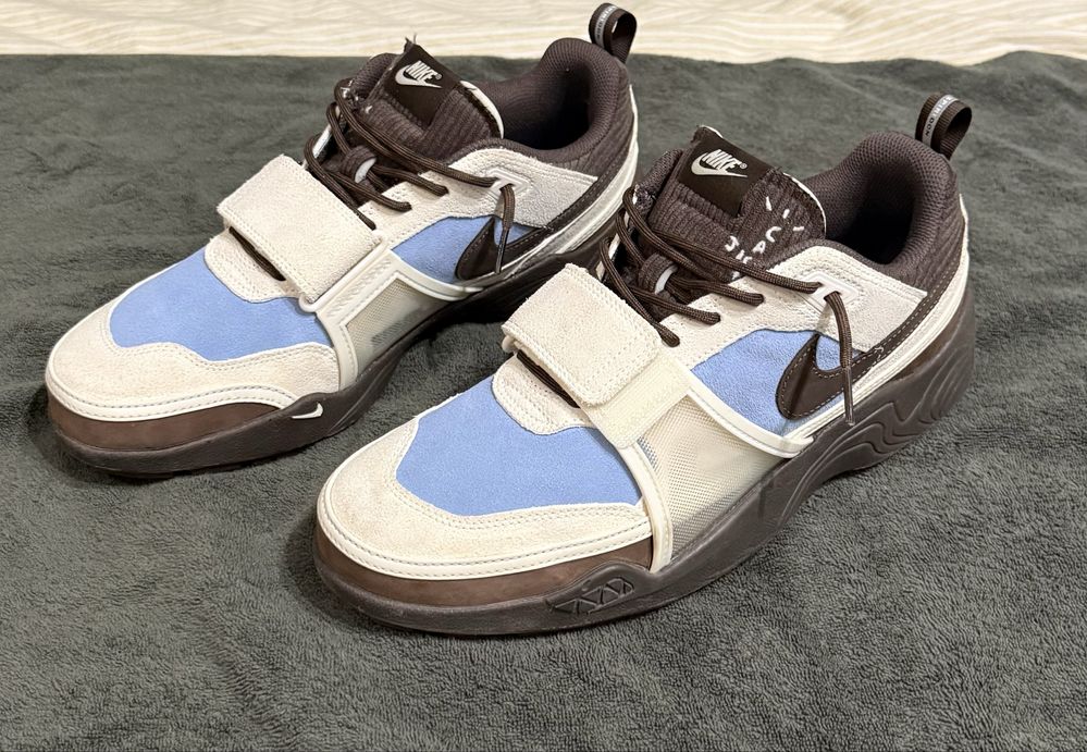 Travis Scott x Zoom Field Jaxx