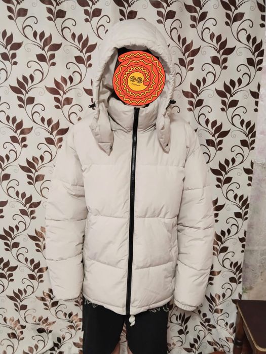 Продам куртку зимнию,купили но размер оказался большой.