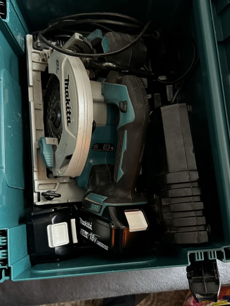 circular makita dhs680