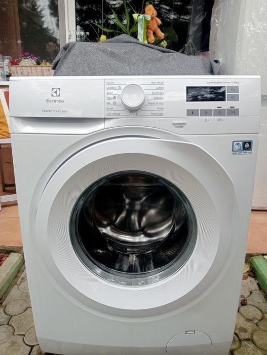 Masina spalat Germana Electrolux si Elektra Bregenz Clasa AAA 7KG 1400