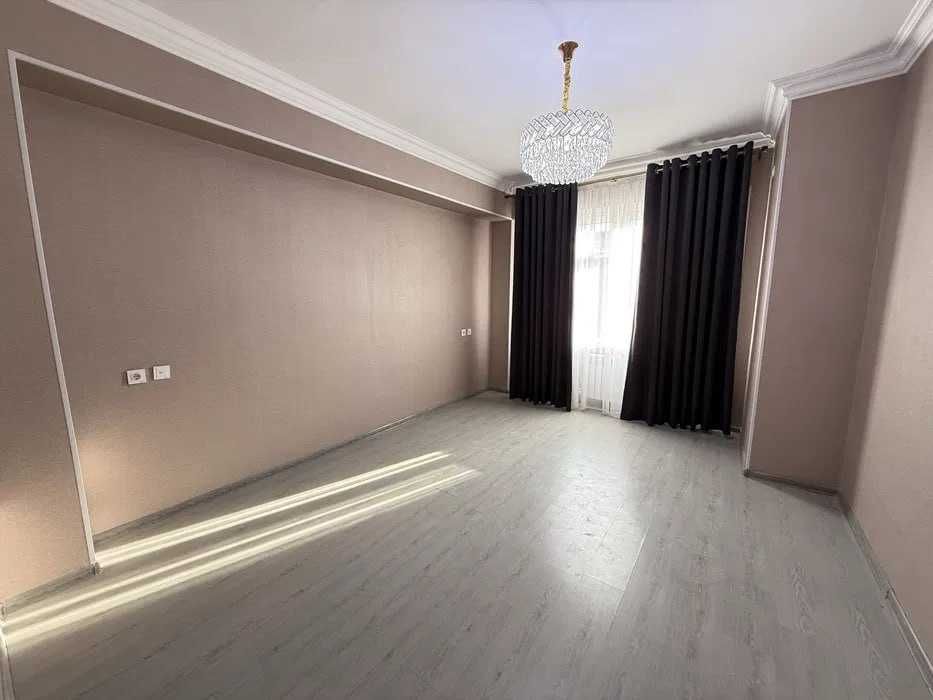 Yunusobod-18, 2 xonali, yevro ta’mirlangan, g‘ishtli uy, Sayram’