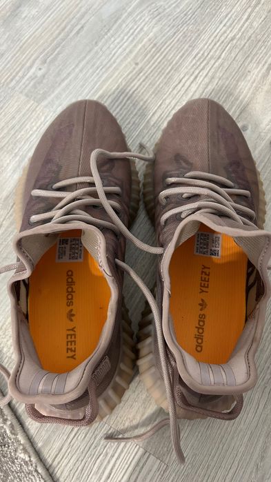 Yeezy Boost 350 V2 Mono Mist