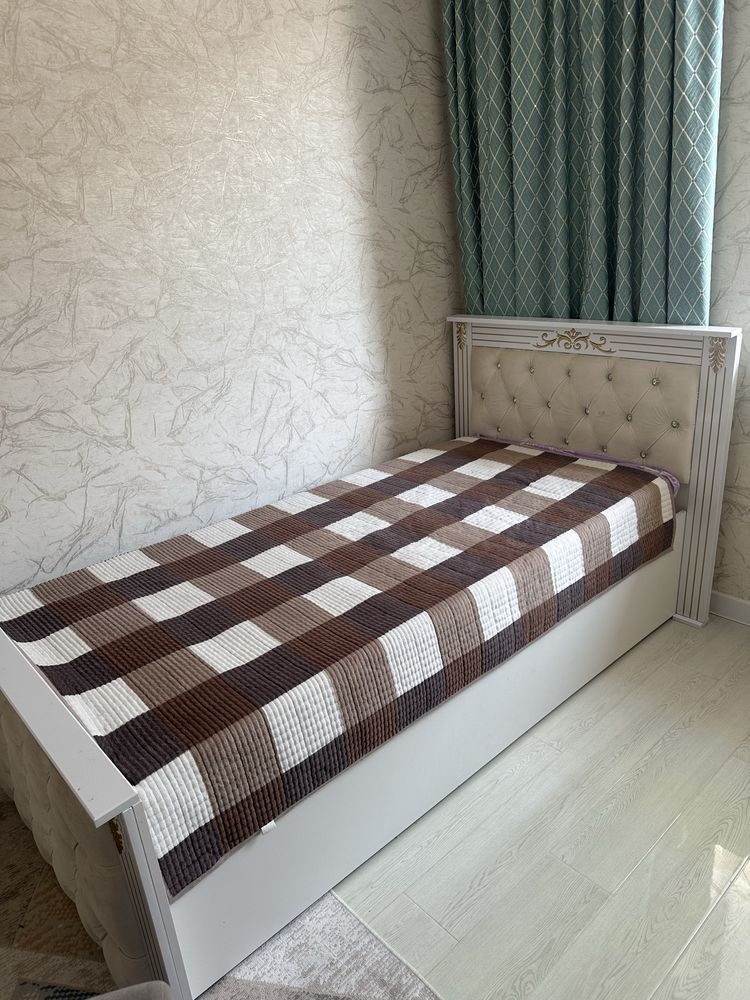 Кровать 1/2метр