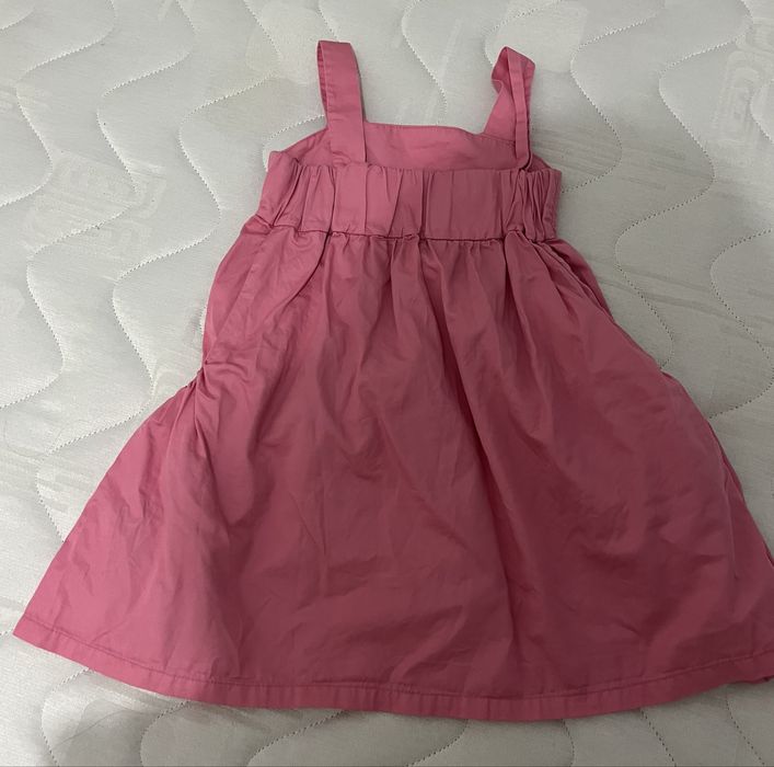 Детска розава рокля Lapin House + детски дънки Guess