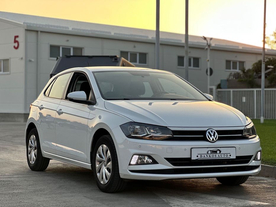 Volkswagen Polo Senzori parcare scaune incalzite comenzi volan garantie