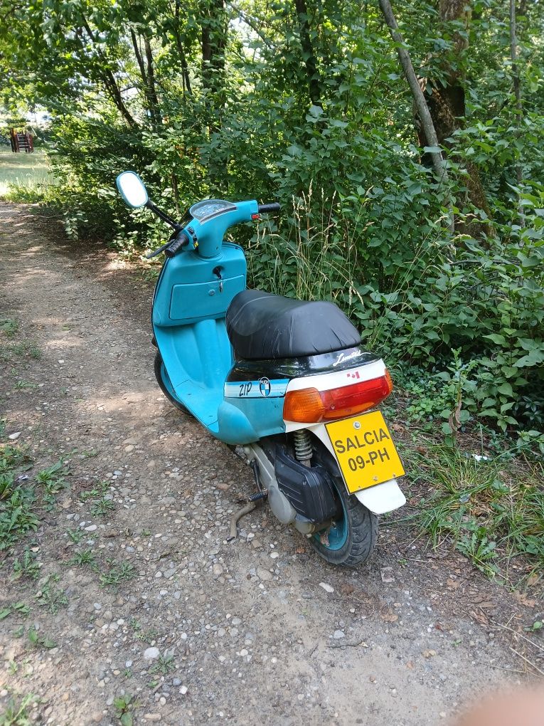 Piagio zip cu acte in regula si numere plus asigurare 1un an