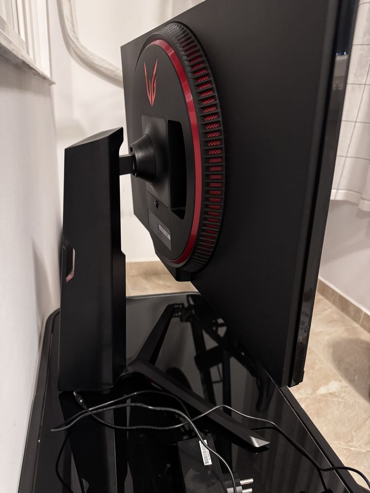 Monitor gaming LG 1440p 27 inch 165 hz G-Sync