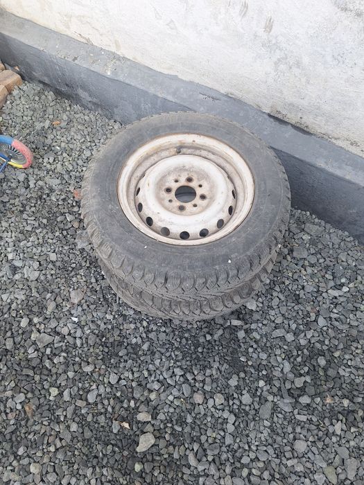 Шины диски в заборе