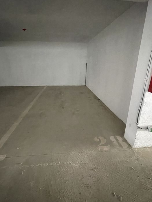 Inchiriez loc de Parcare Subterana (Palazu Mare)