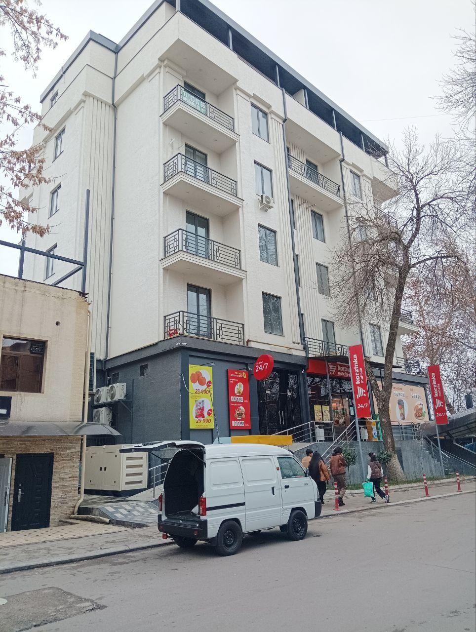 Срочно продаётся новостройка Mirzo ulugbek rayon.Yalogoch
Etaj 6
85 kv