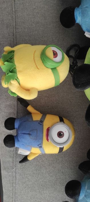 Colectie de minioni simpatici de plus, de vanzare