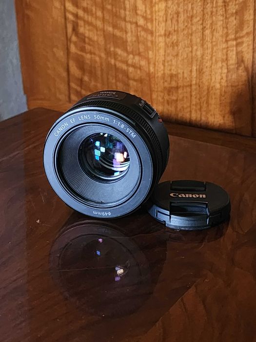 Объектив Canon EF 50mm F/1.8 STM