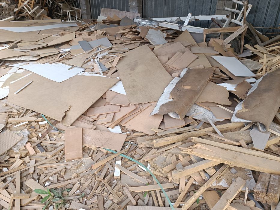 Дрова бесплатно мебельные отходы