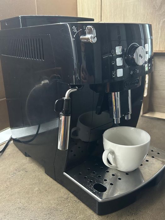 Expresor cafea Delonghi Magnifica