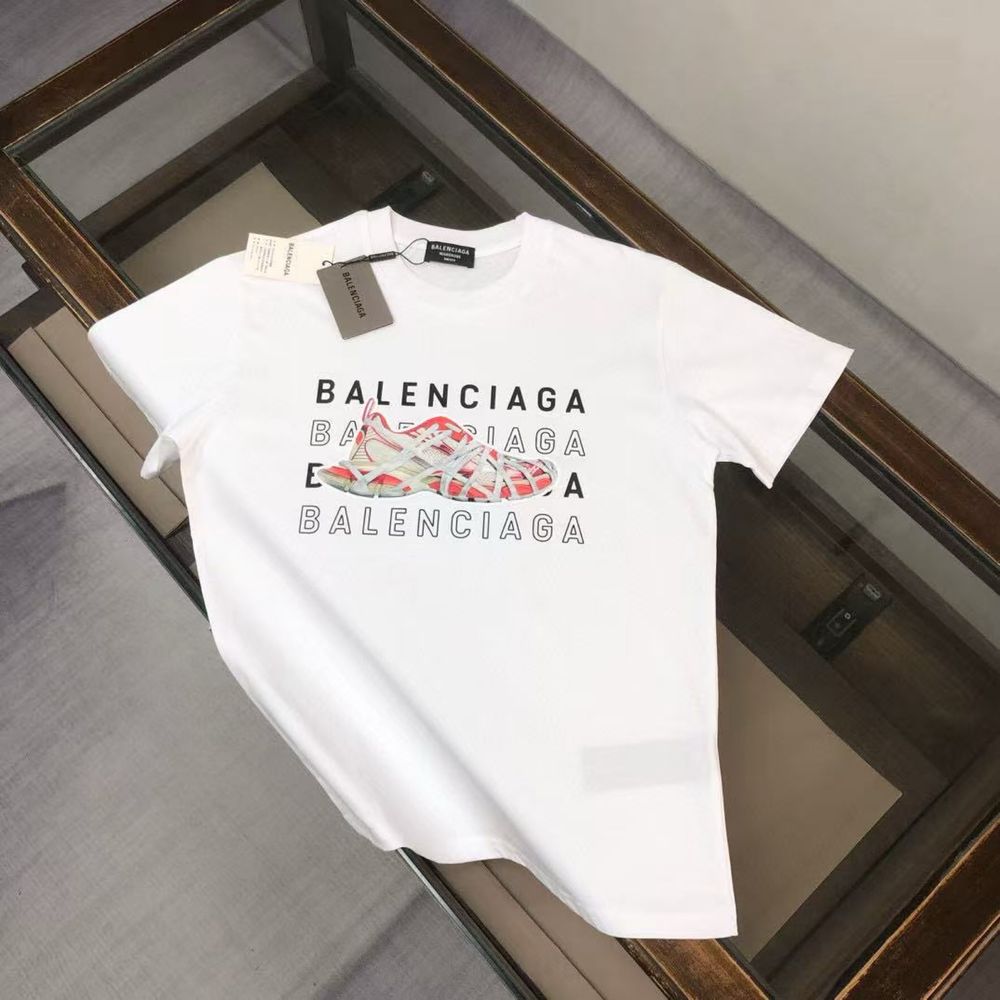 тениски Balenciaga внос Дубай