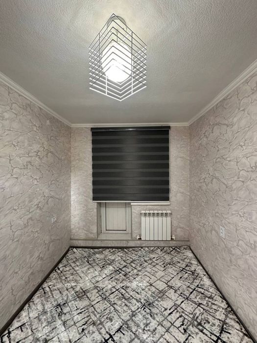 Srochna Bogʻishamolda 5-etaj 2xonalik uy sotiladi.