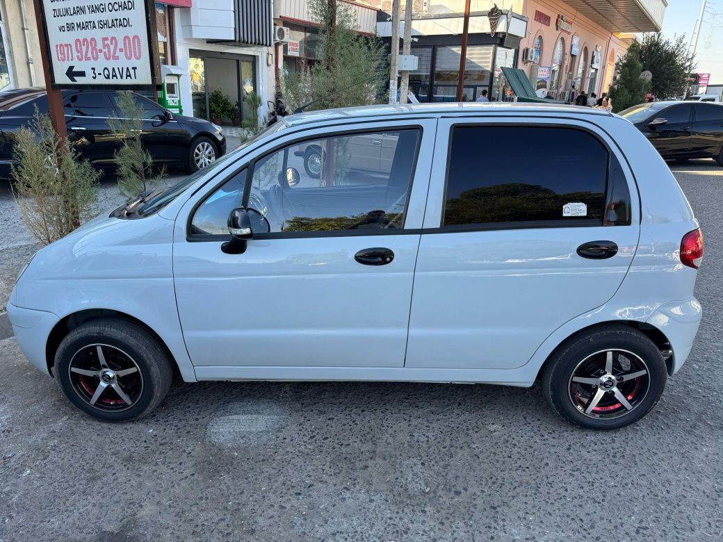 Matiz lux   NARDA GREY