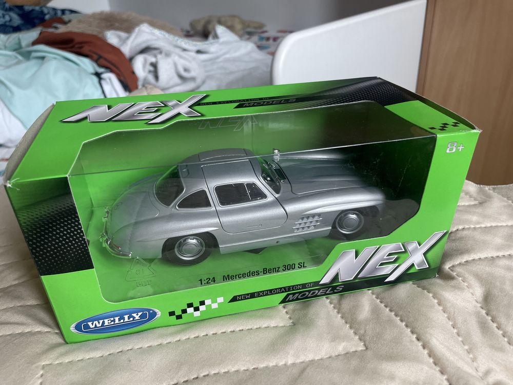 Welly Mercedes Benz 300 SL - 1:24