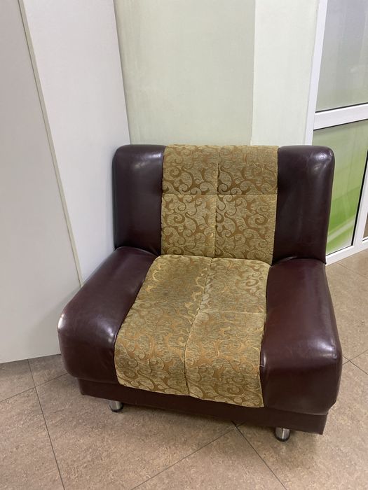 Диван и 2 кресла