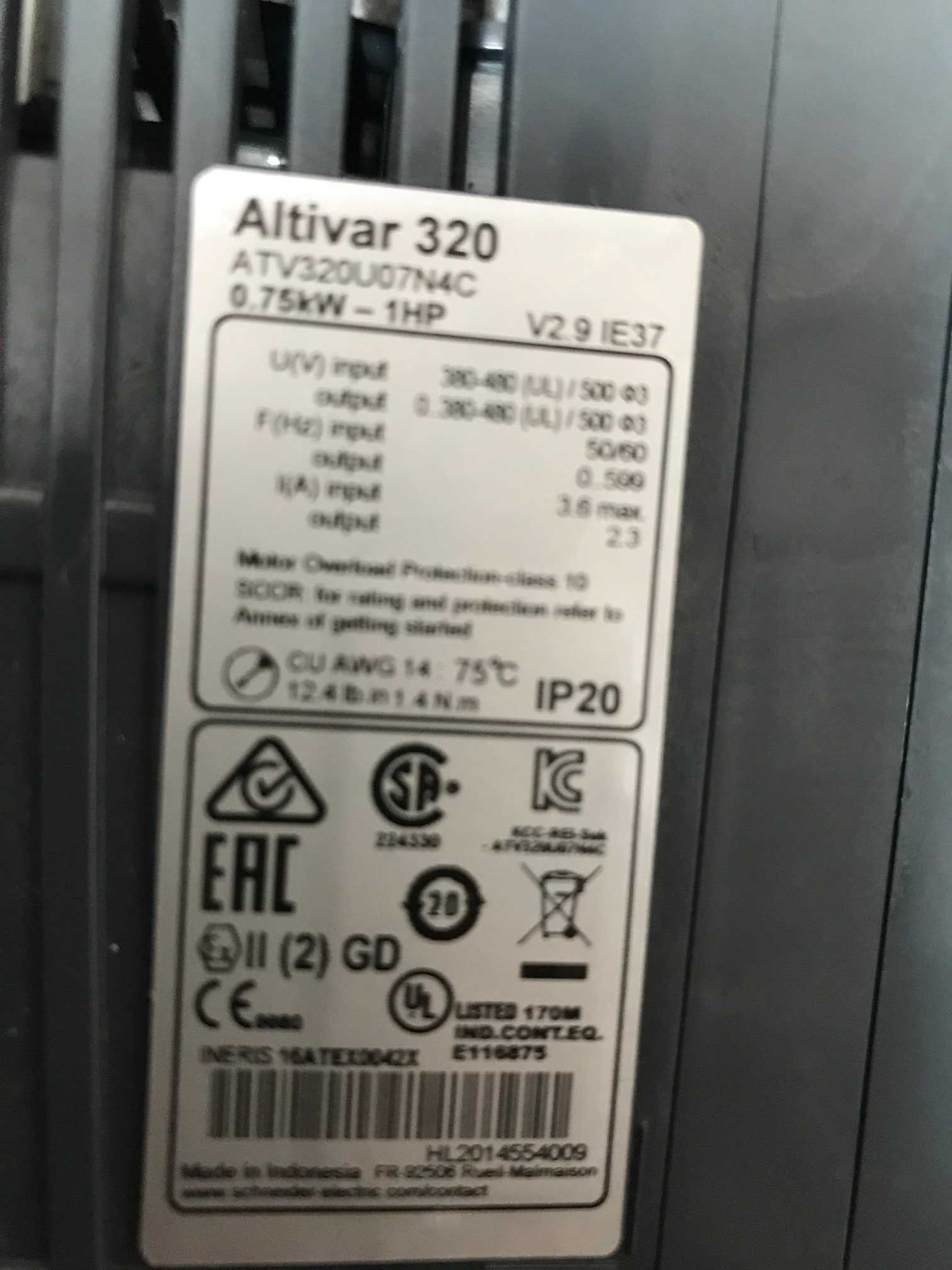 Честотен регуЧестотен регулатор (инвертор) ALTIVAR 320 0,75КW 400V
