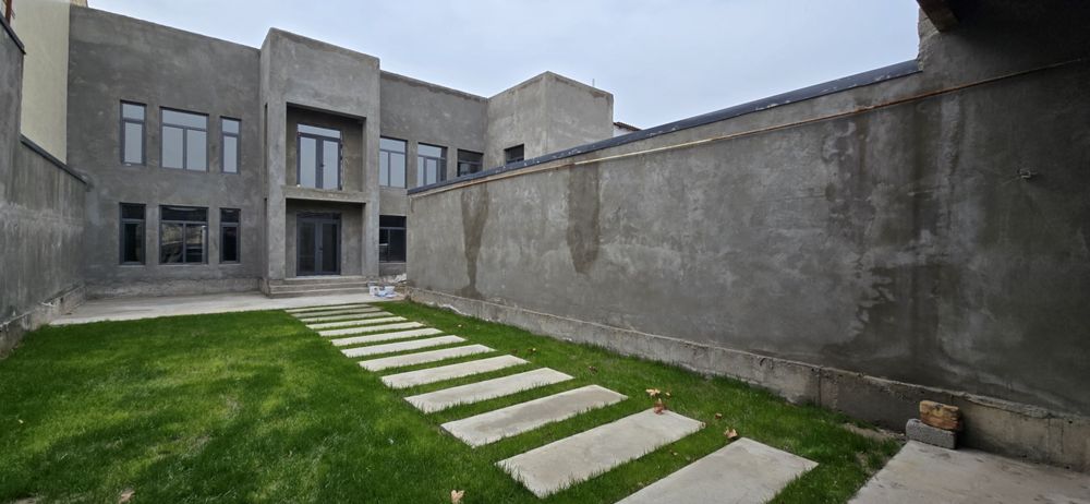 Продаётся большой дом на Интернате.130,000$