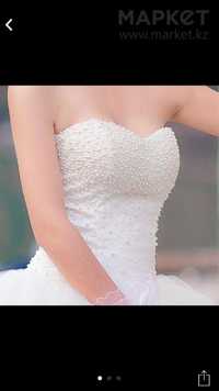 Свадебные платья с жемчугами