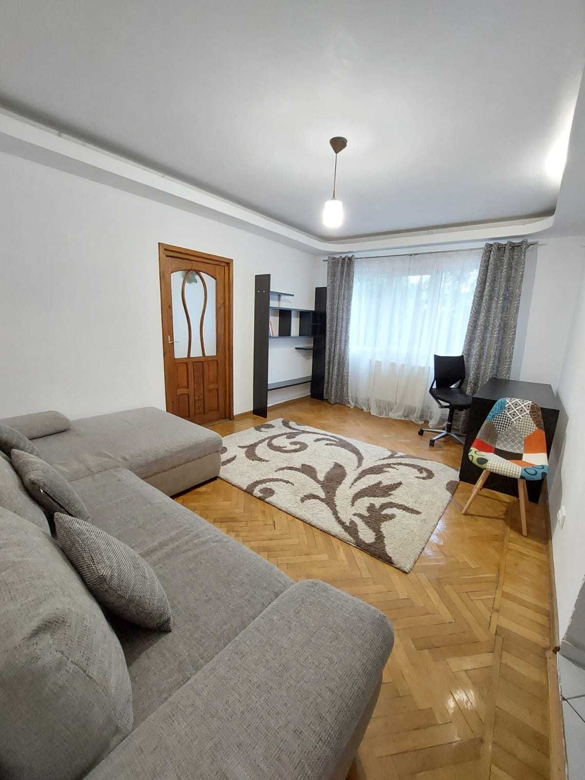 Apartament 2 camere decomandat Podu Ros 399 euro