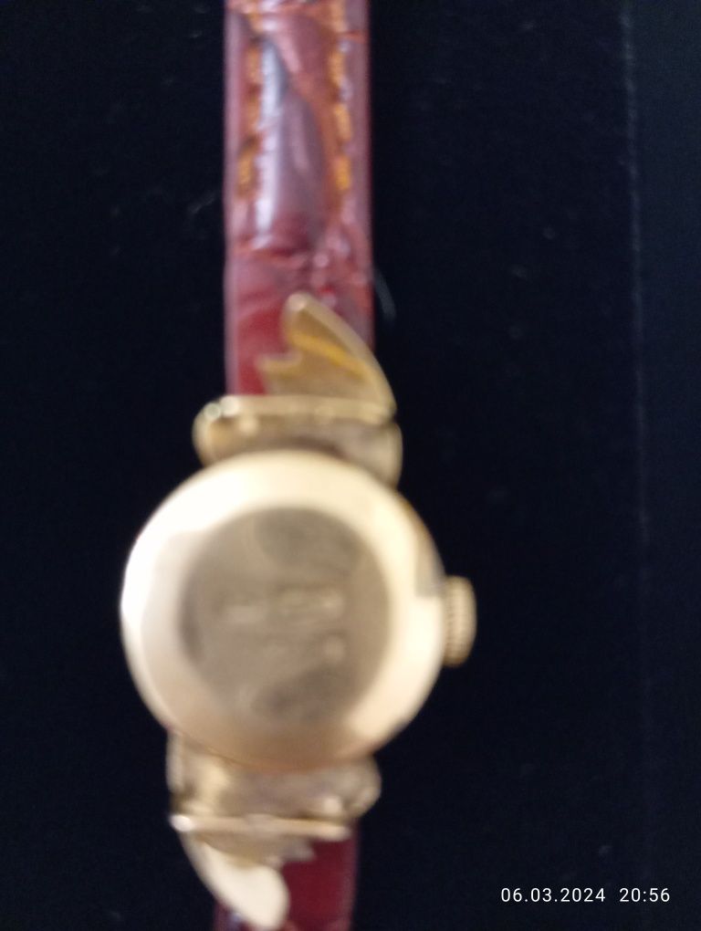 Продам золотые старинные часы антиквариат, толстый, плотный метл  583