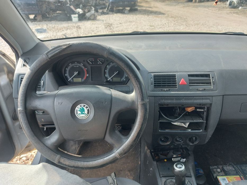 Skoda Fabia 1.2 бензин на части !!!