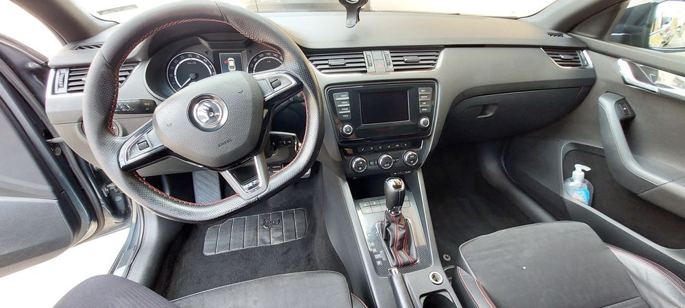 Skoda Octavia VRS седан